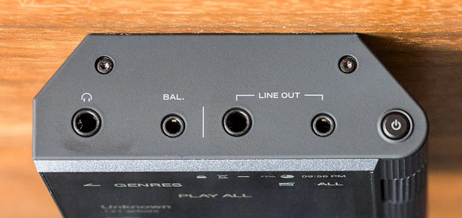 An output for every input: the Kann’s analog connection panel